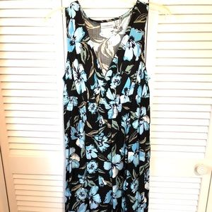 Croft and Barrow floral sleeveless V neck dress M
